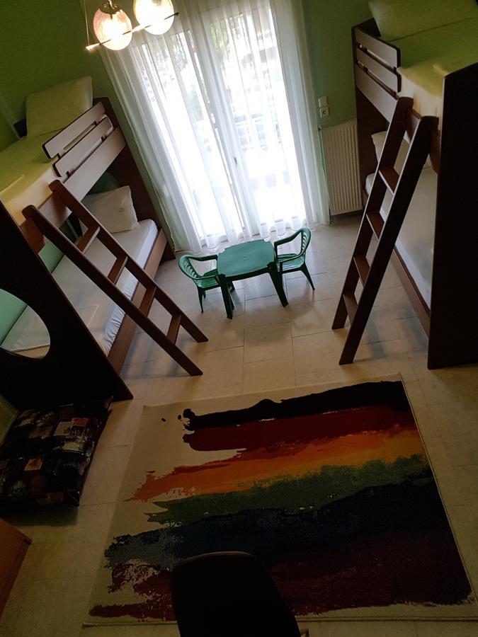 Bourlis Apartments 아스프로발타 외부 사진
